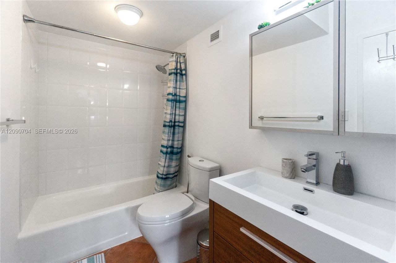 100 Lincoln Rd , Unit 1127, Miami Beach, FL 33139 Photo