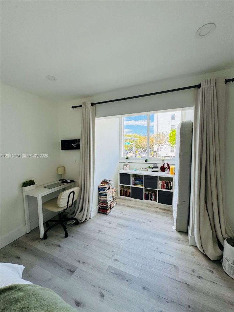 1555 W 44th Pl , Unit 214D, Hialeah, FL 33012 Photo