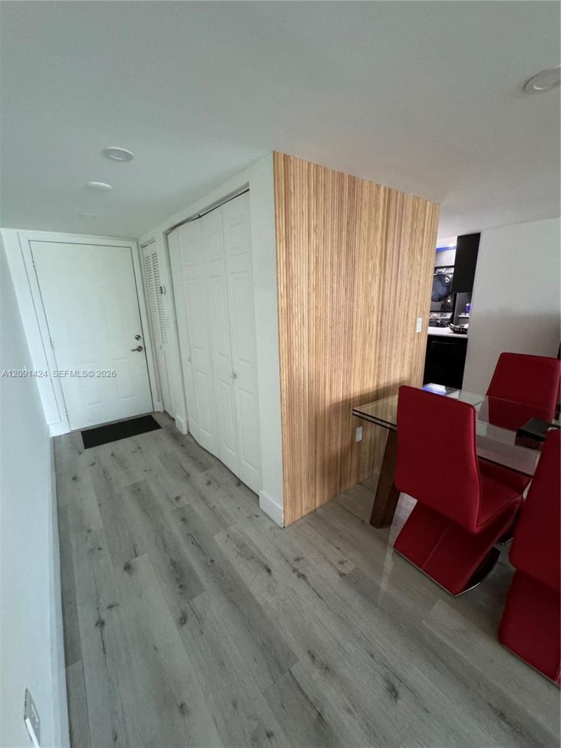 1555 W 44th Pl , Unit 214D, Hialeah, FL 33012 Photo