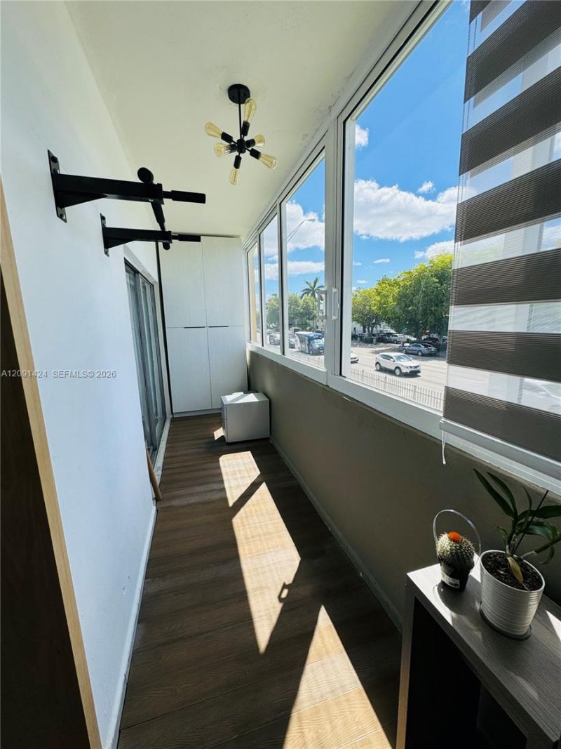 1555 W 44th Pl , Unit 214D, Hialeah, FL 33012 Photo