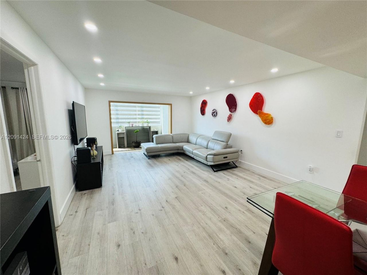 1555 W 44th Pl , Unit 214D, Hialeah, FL 33012 Photo