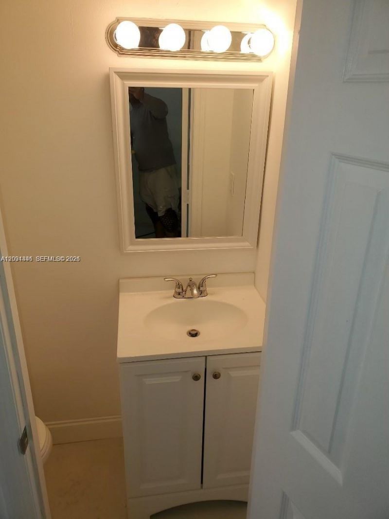 4008 W 9th Ct, Unit 56, Hialeah, FL 33012 Photo