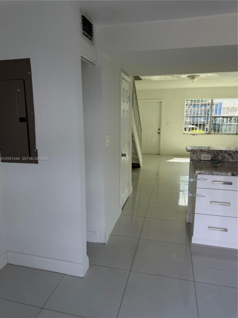4008 W 9th Ct, Unit 56, Hialeah, FL 33012 Photo