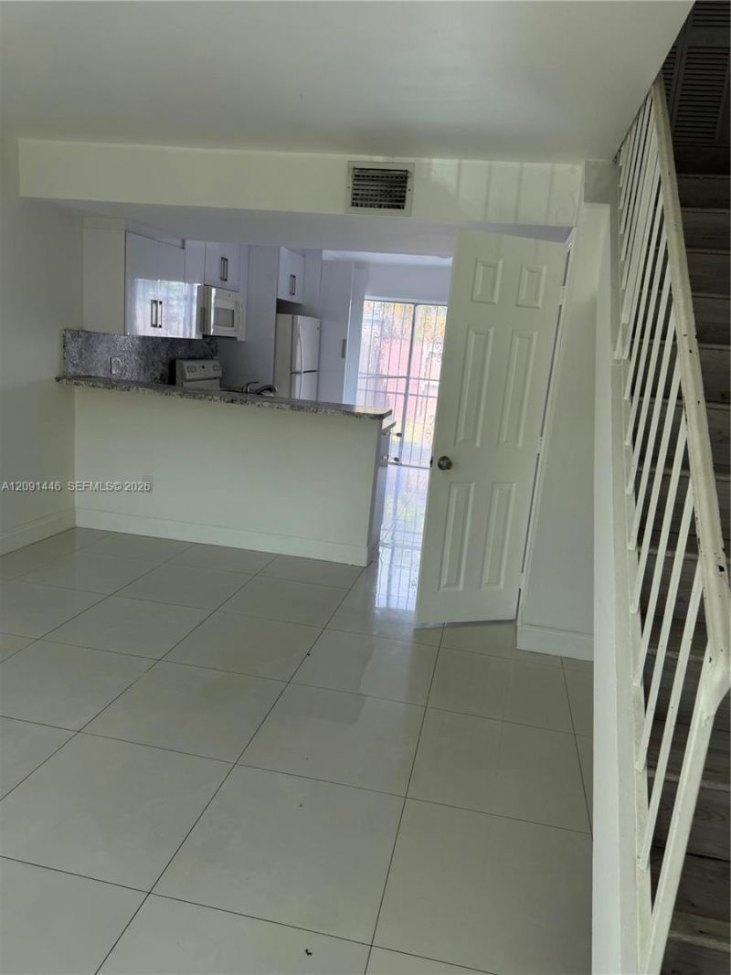 4008 W 9th Ct, Unit 56, Hialeah, FL 33012 Photo