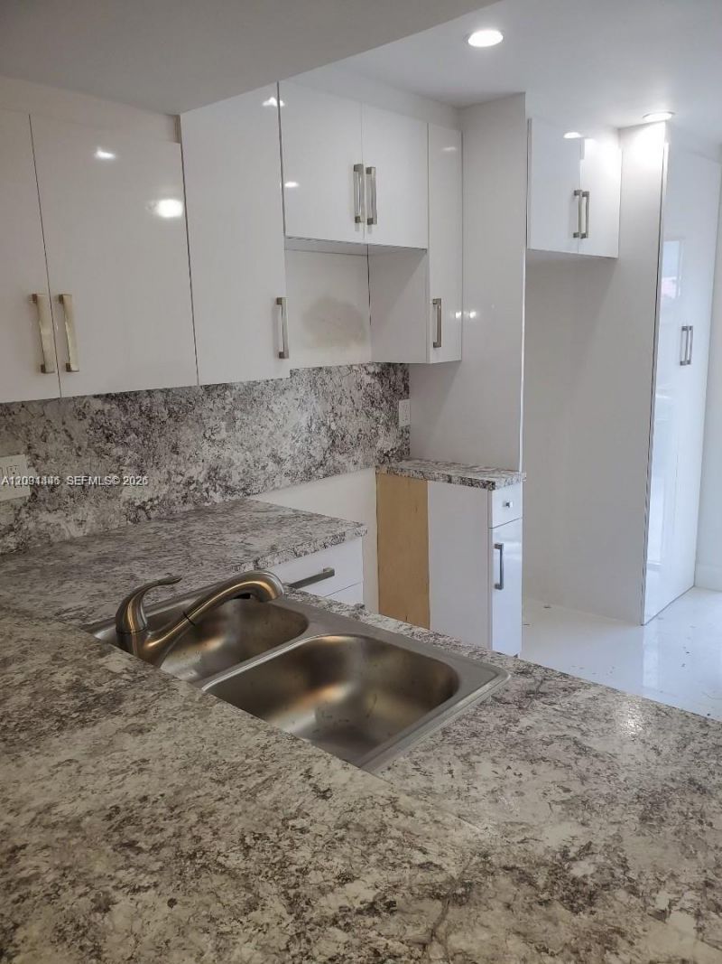 4008 W 9th Ct, Unit 56, Hialeah, FL 33012 Photo