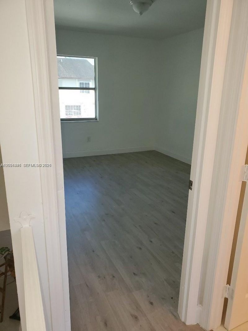 4008 W 9th Ct, Unit 56, Hialeah, FL 33012 Photo