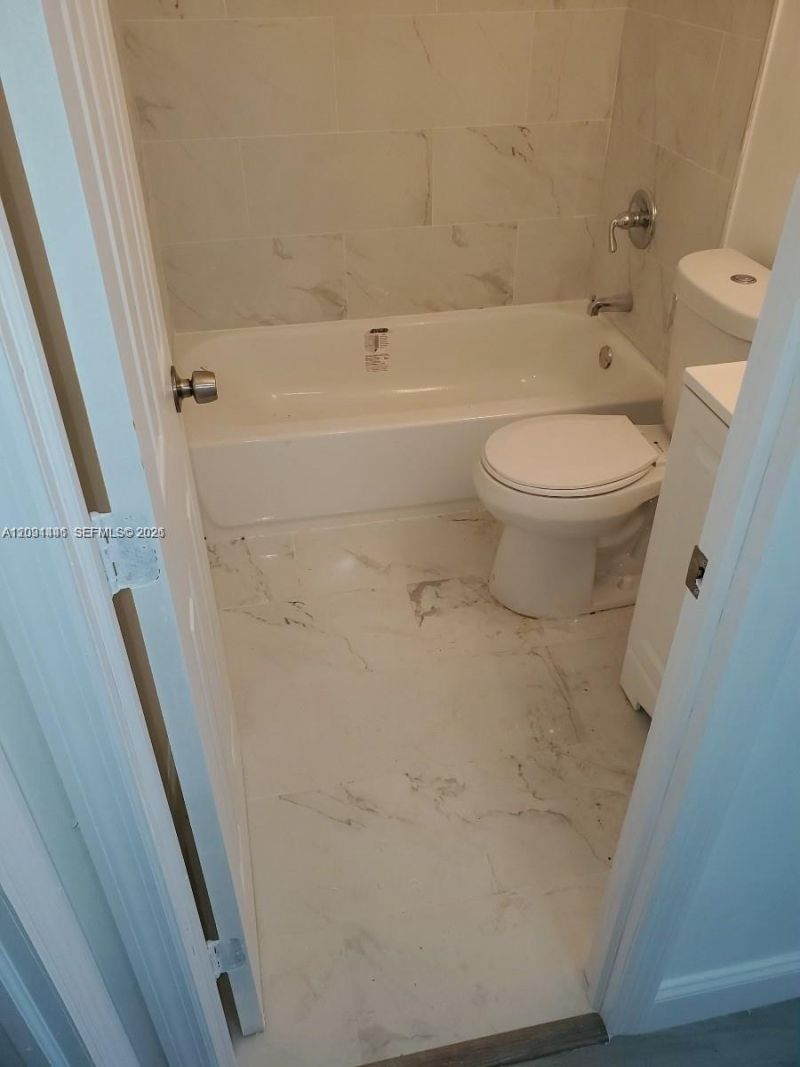 4008 W 9th Ct, Unit 56, Hialeah, FL 33012 Photo