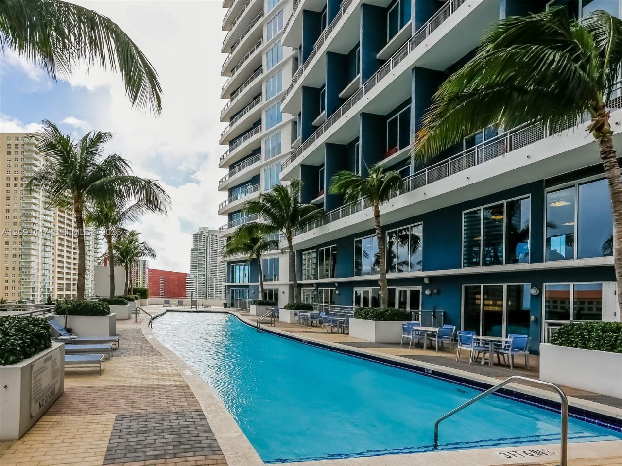 60 SW 13th St , Unit 3404, Miami, FL 33130 Photo