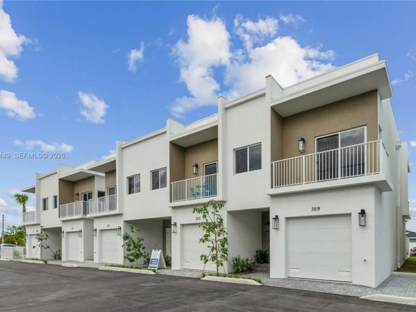 1313 NW 27 Ave , Pompano Beach, FL 33069