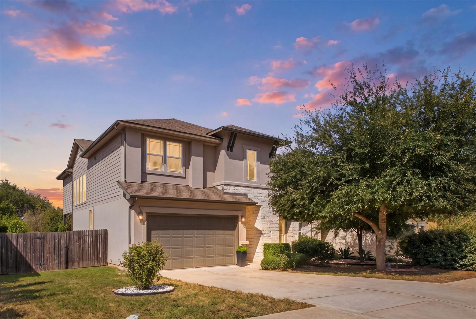 5208 Mandevilla Dr, Austin, TX 78739 Main Photo