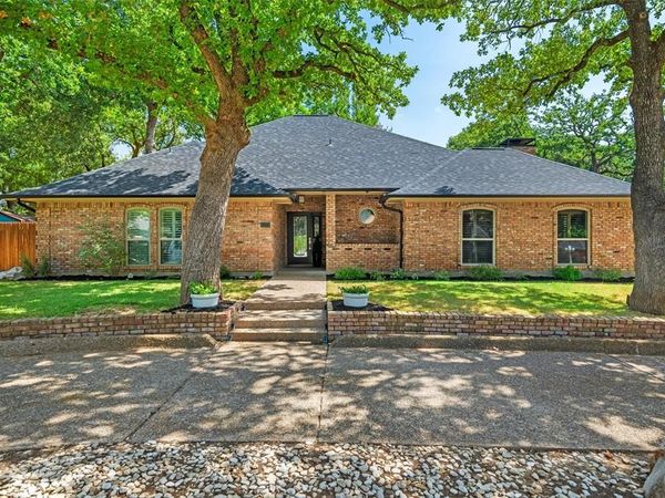 1022 Chasemore Drive , Mansfield, TX 76063