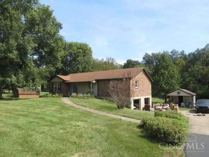 5682 Chestnut View Lane, Stonelick Township, OH 45150 Photo 2