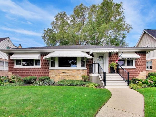 8136 N Oketo Avenue , Niles, IL 60714