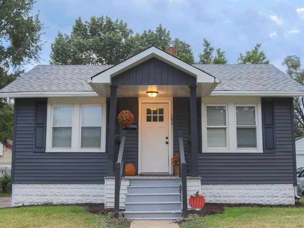1030 Charles Street, Aurora, IL 60506