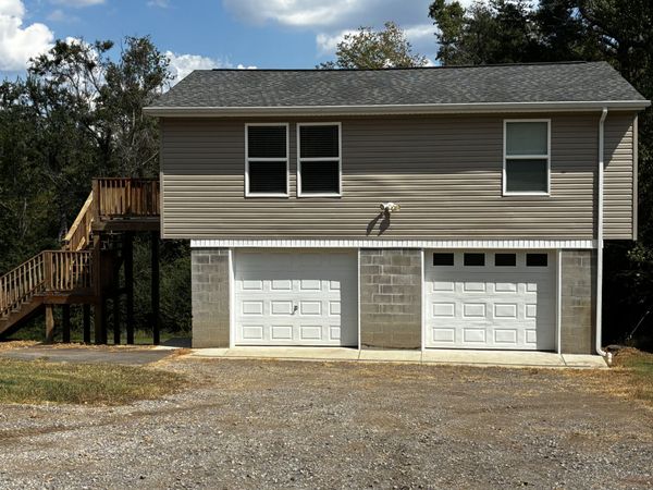 10200 New Hope Rd , Bon Aqua, TN 37025