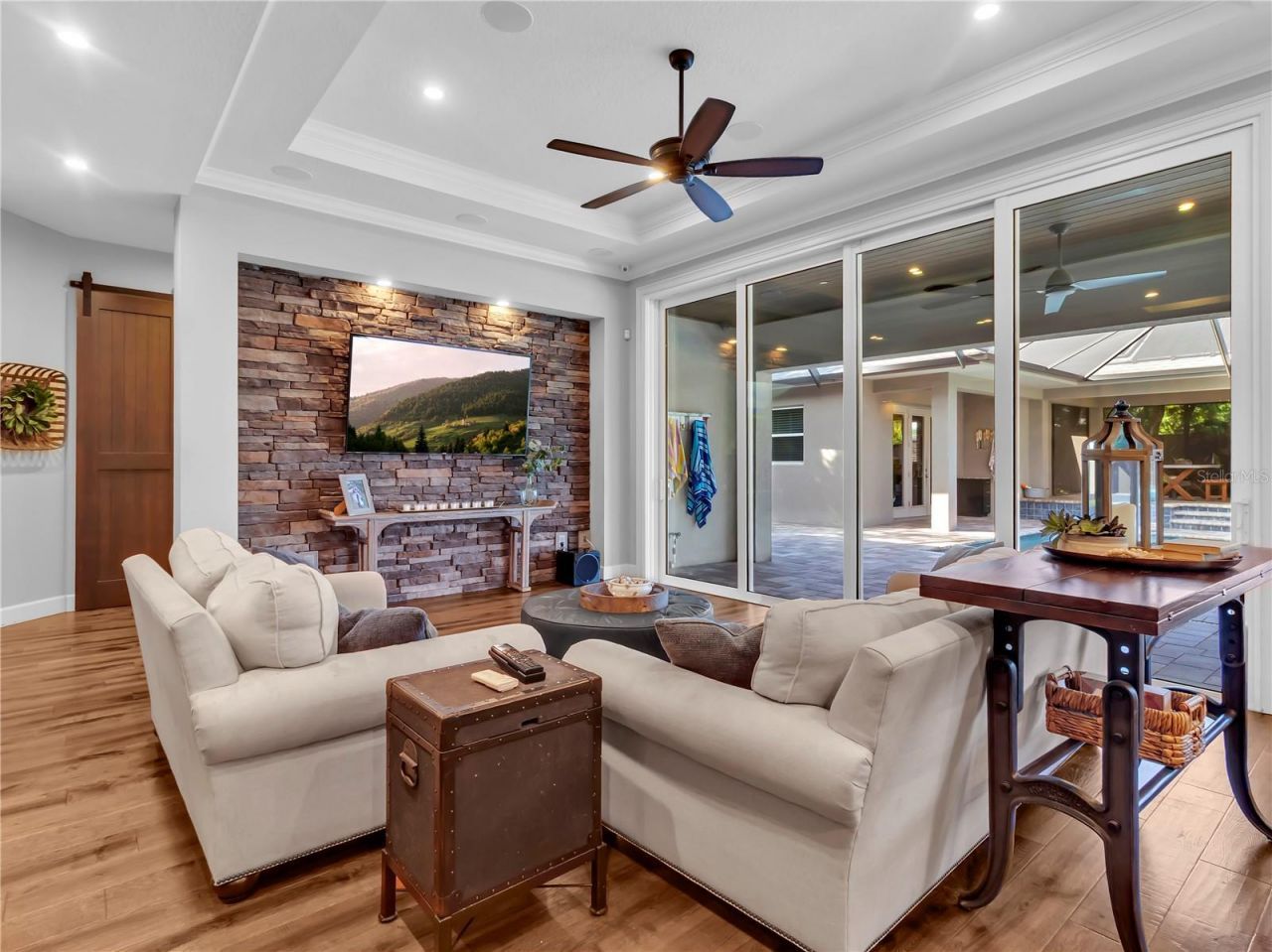 29547 Chapel Park Drive, Wesley Chapel, FL 33543 Photo