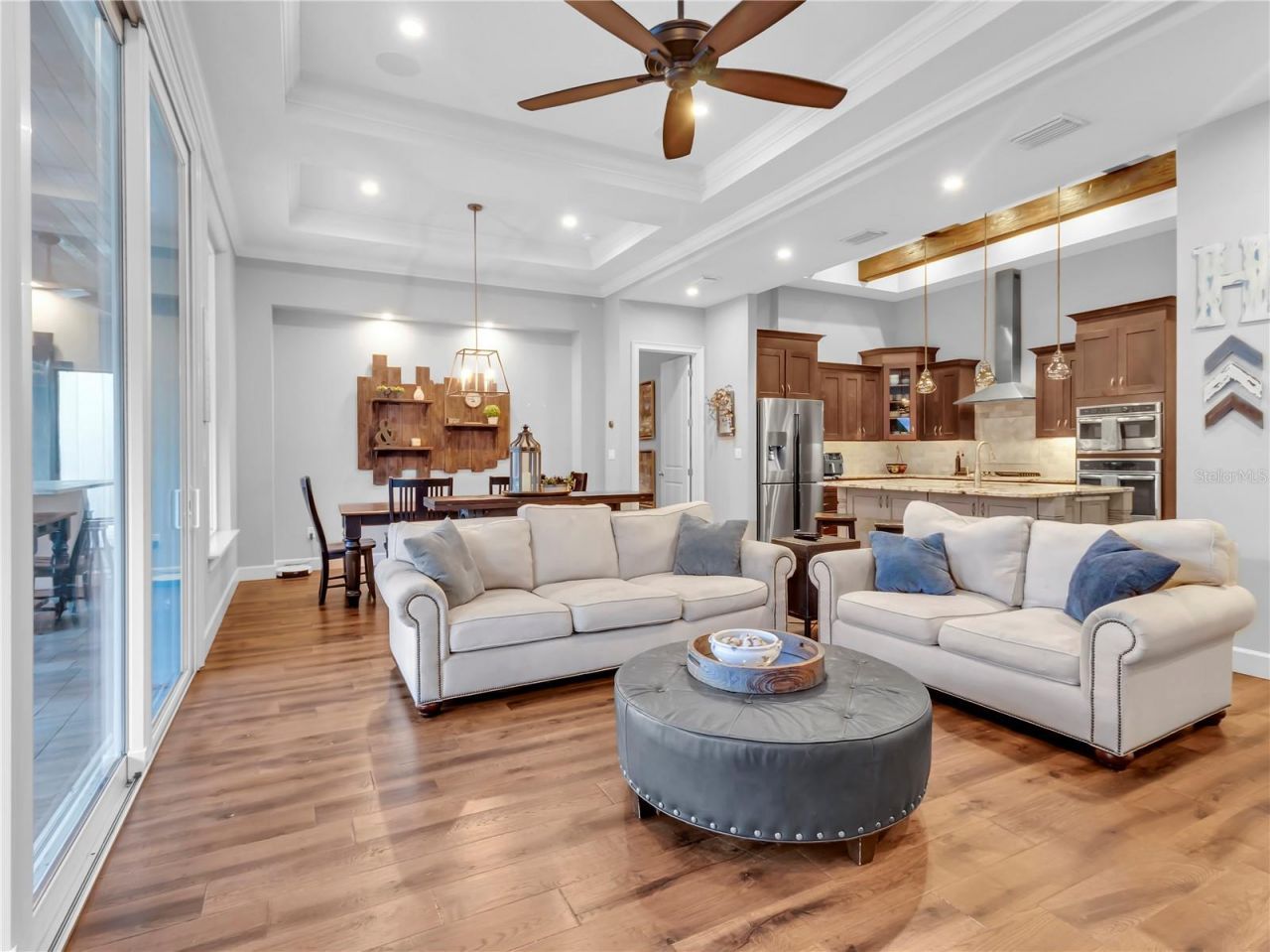 29547 Chapel Park Drive, Wesley Chapel, FL 33543 Photo