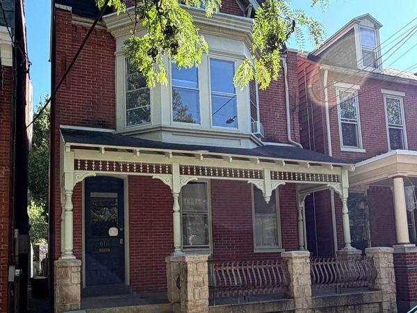 610 W CHESTNUT STREET, LANCASTER, PA 17603