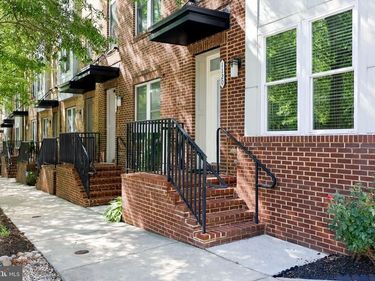 1120 S LINCOLN STREET, ARLINGTON, VA 22204