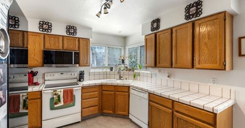 2195 Canyon Point Court, Sparks, NV 89436 Photo
