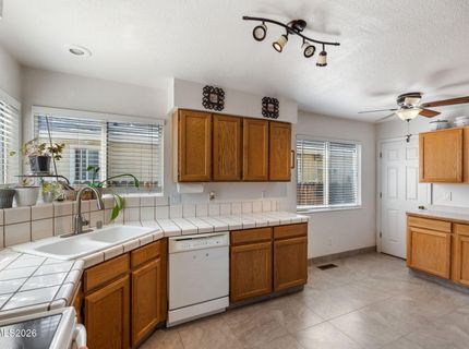 2195 Canyon Point Court, Sparks, NV 89436 Photo