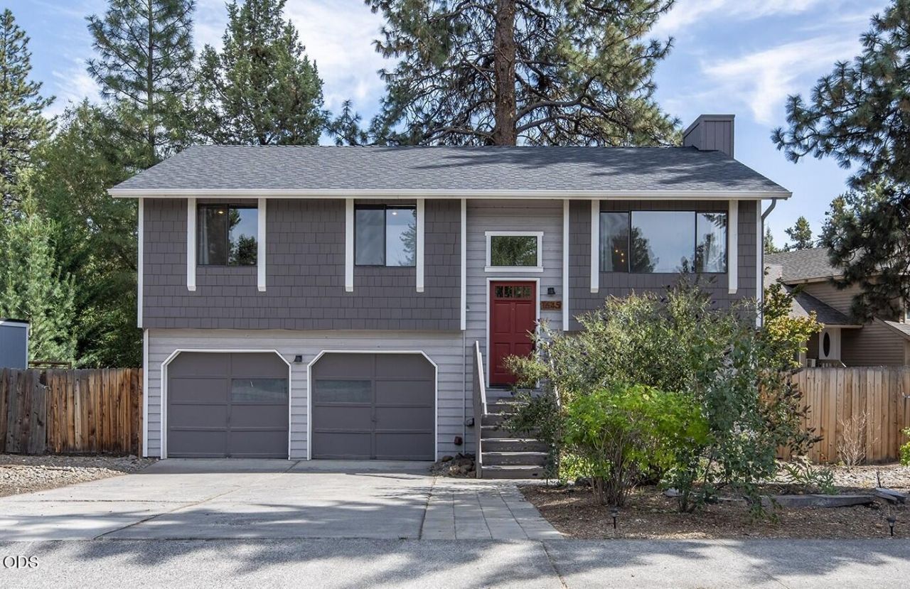 1645 NE Cackler Lane, Bend, OR 97701 Main Photo