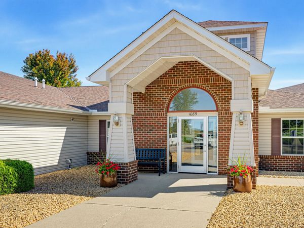 1085 Dale Street SW, Unit 115, Hutchinson, MN 55350