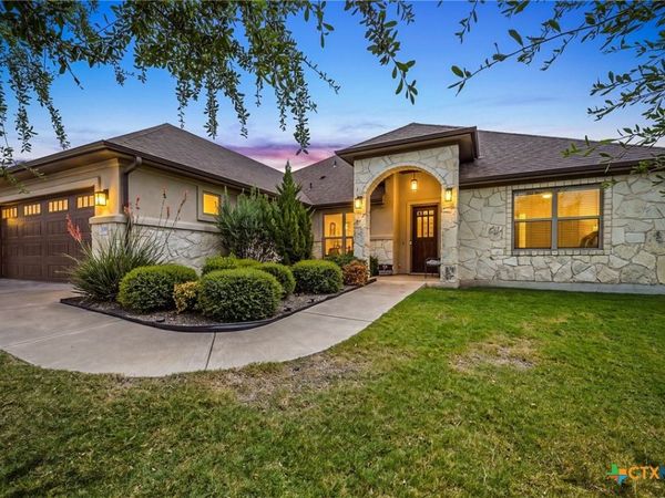 608 Jake Drive , Jarrell, TX 76537