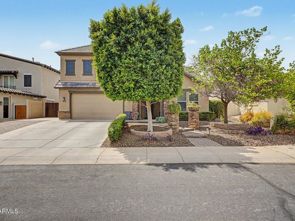 18423 W TURQUOISE Avenue, Waddell, AZ 85355