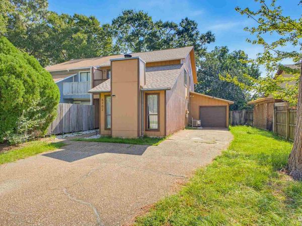6102 Alicia Dr, Pensacola, FL 32504