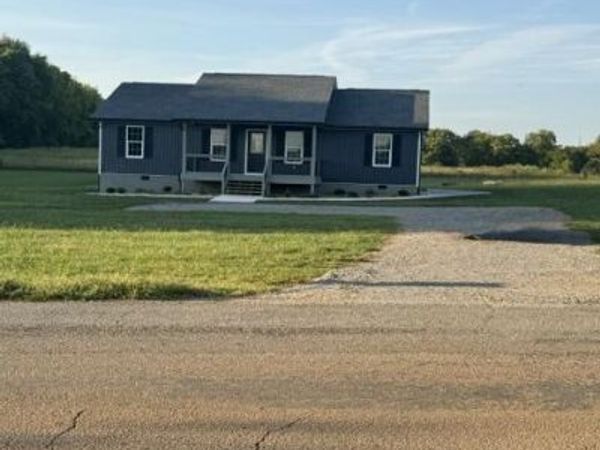 182 County Road 323 , Sweetwater, TN 37874
