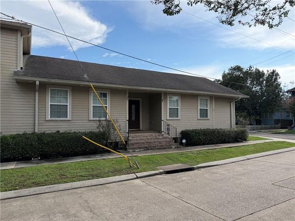 3125 UPPERLINE Street , New Orleans, LA 70125