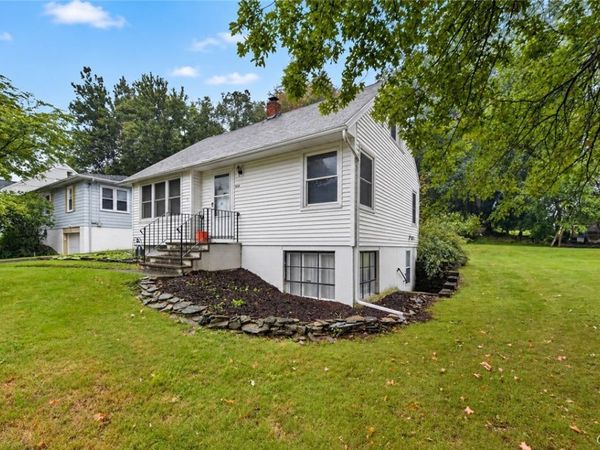 325 Washington Boulevard , Fayetteville, NY 13066