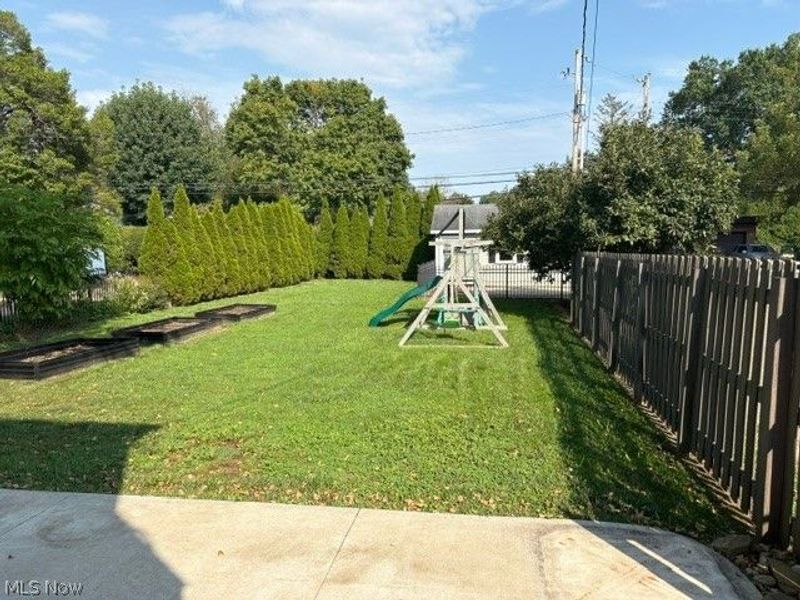 925 4th Street NW, New Philadelphia, OH 44663 Photo 5