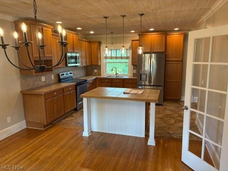 925 4th Street NW, New Philadelphia, OH 44663 Photo 9