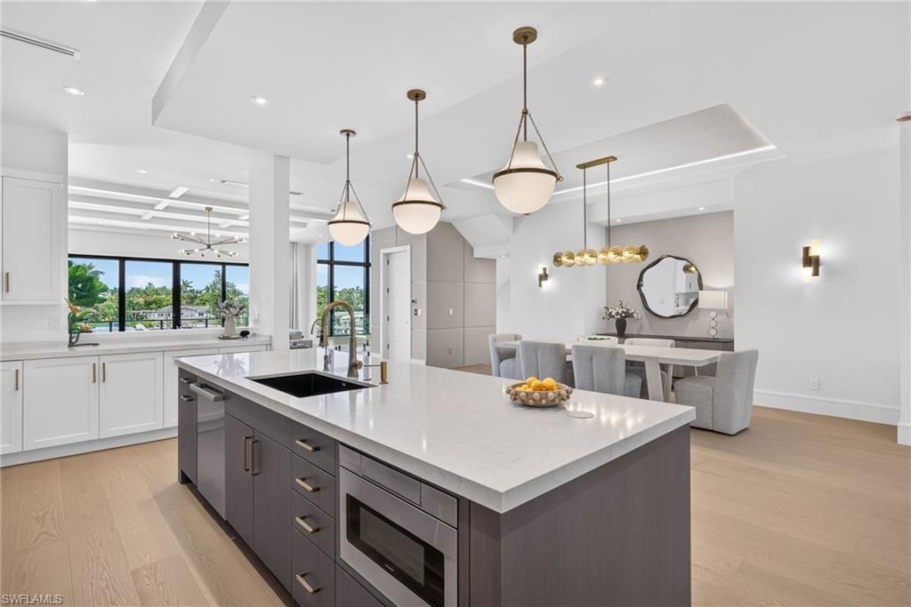 1085 Sandpiper St, Naples, FL 34102 Photo