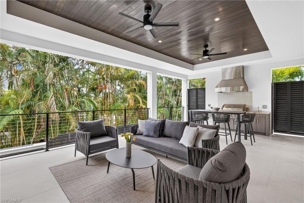 1085 Sandpiper St, Naples, FL 34102 Photo