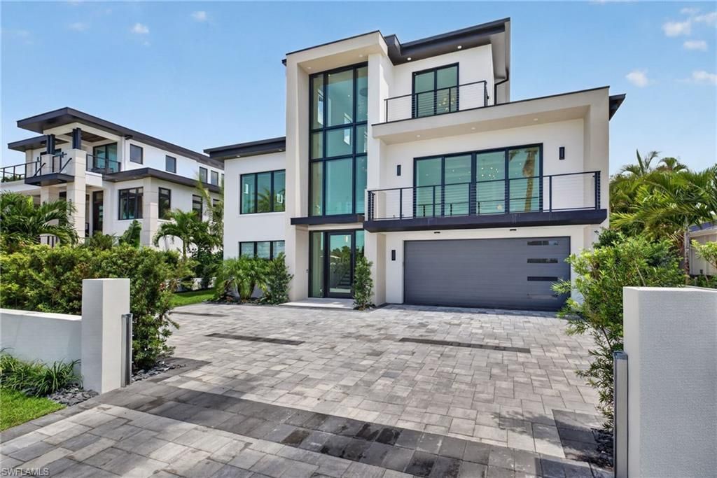 1085 Sandpiper St, Naples, FL 34102 Photo
