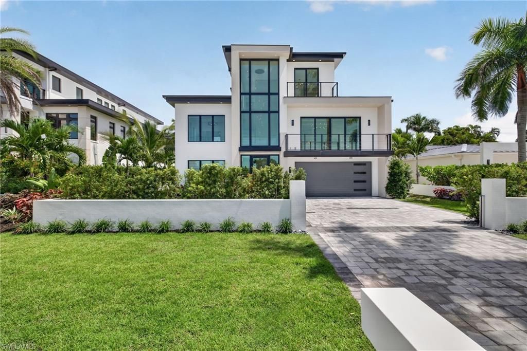 1085 Sandpiper St, Naples, FL 34102 Photo