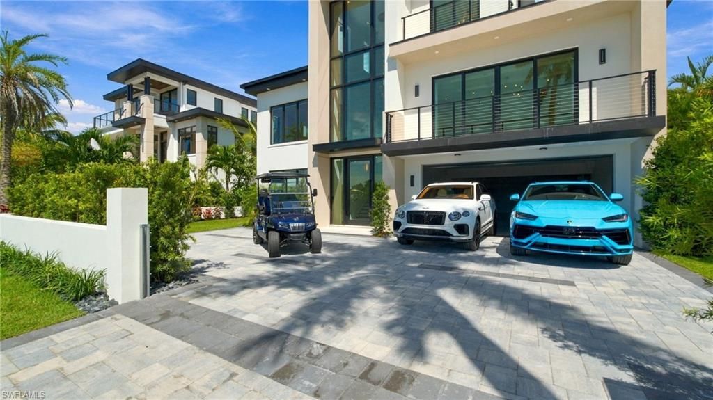 1085 Sandpiper St, Naples, FL 34102 Photo