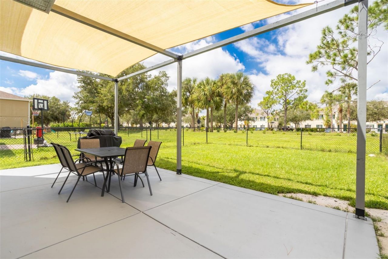 206 Beacon Harbour Loop, Bradenton, FL 34212 Photo