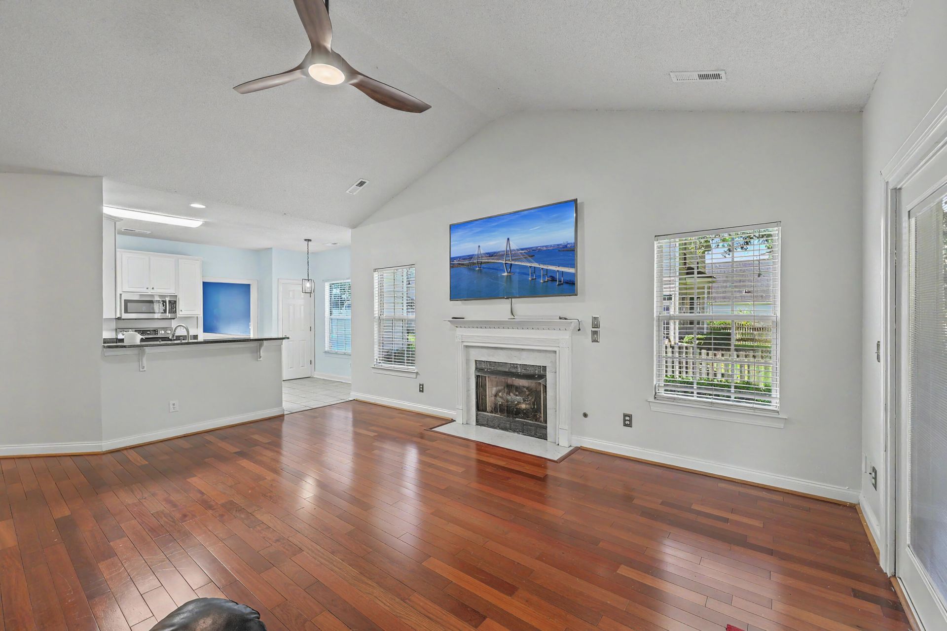 125 Presidio Bend Photo 9