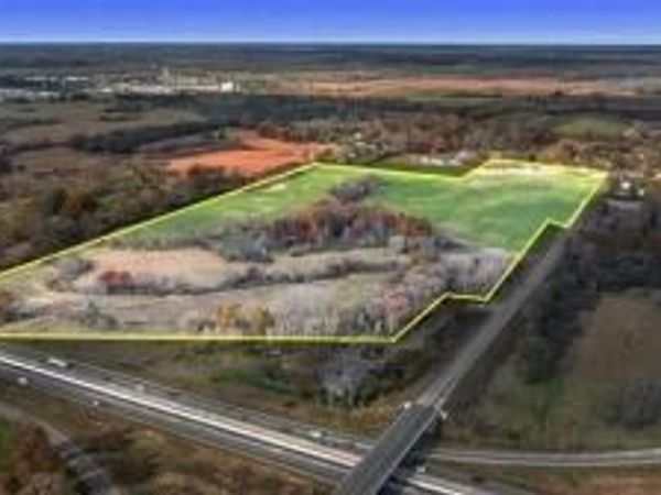 3215 Seymour Road, Jackson, MI 49201