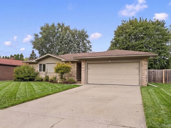 39861 Rager Court , Clinton Township, Mi 48038