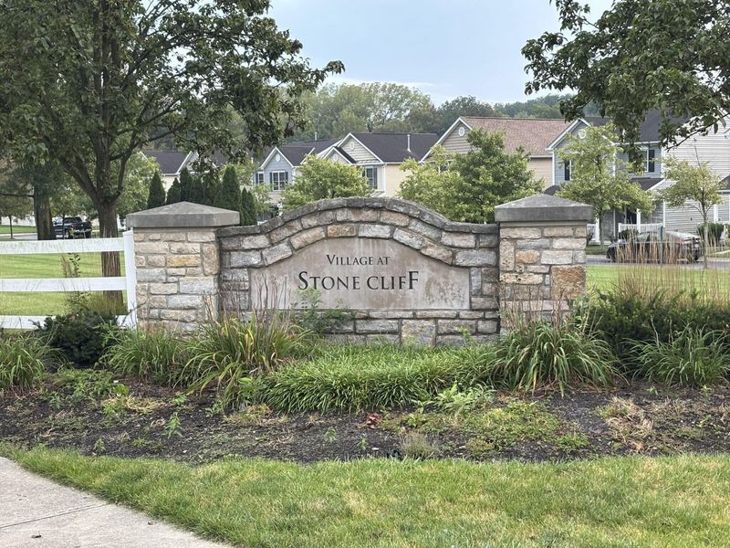 2848 Hillstone Street , Columbus, OH 43219 Photo 14
