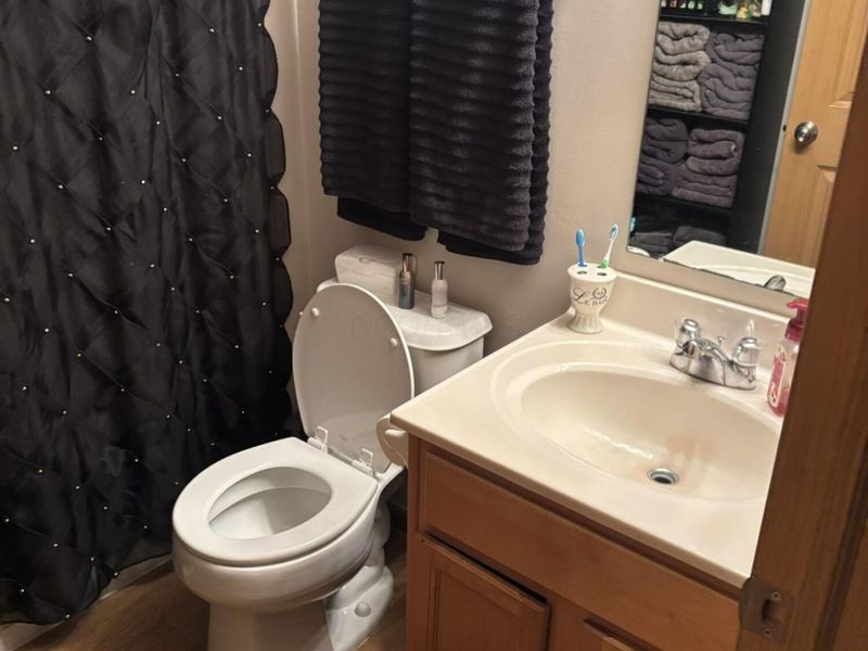 2848 Hillstone Street , Columbus, OH 43219 Photo 8