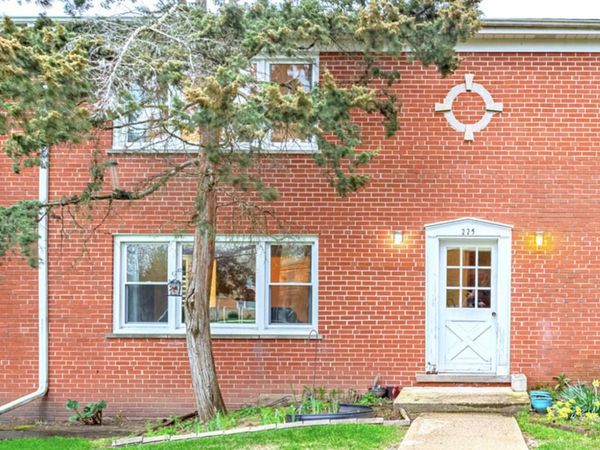 225 W Johnson Street , Unit 1A, Palatine, IL 60067