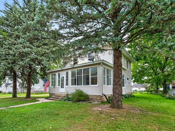 706 N Broadway Avenue, Le Roy, MN 55951