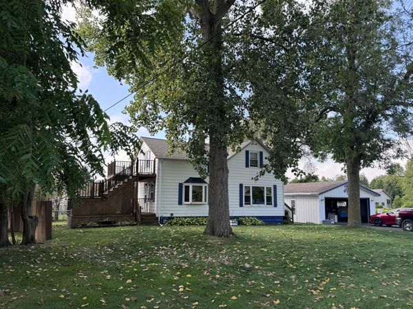 3315 Cedar Heights Dr, Two Rivers, WI 54241