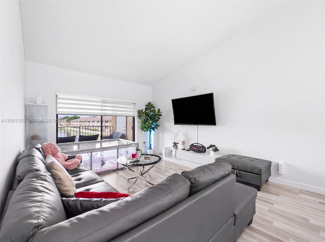 400 NW 214th St, Unit 203, Miami Gardens, FL 33169 Photo